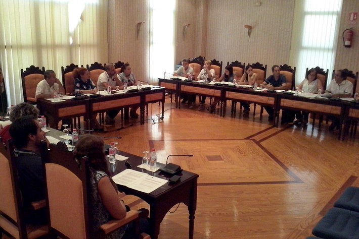 IU presentar� una moci�n al Pleno de Salobre�a, para  la aplicaci�n de  pol�ticas reales de ayuda a los refugiados.